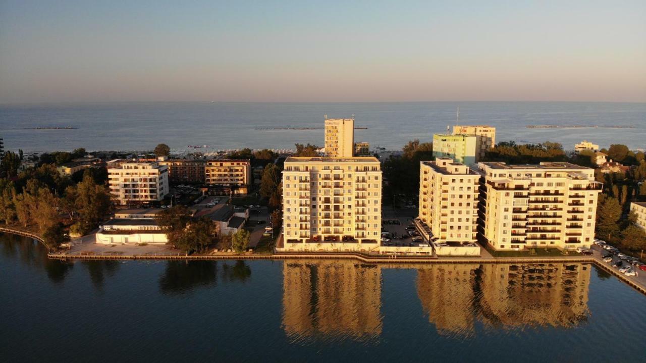 Apartament Deluxe cu vedere la lac