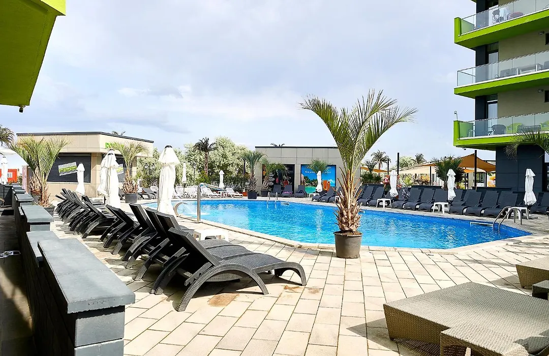 Blu Sea View Apartment - Spa Pools Beach Resort-1