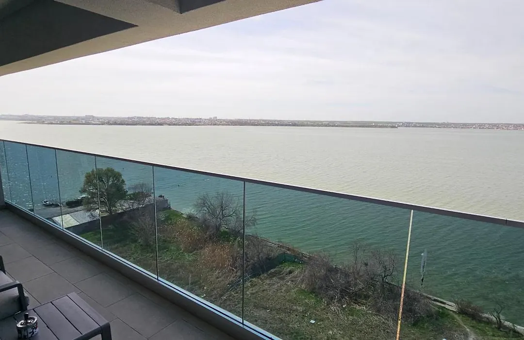 Sunset Lake Boutique Apartment-1