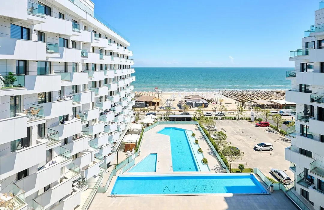 Mira Studio In Infinity Beach Resort - Parking-1