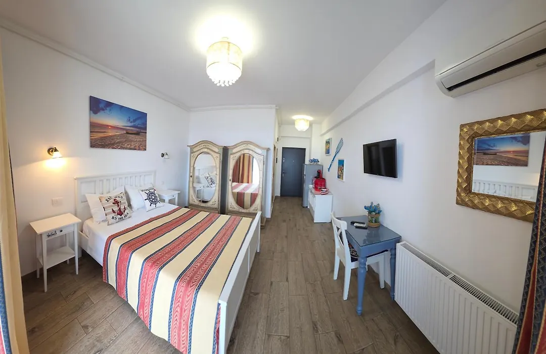 Bluemarina Apartamente-1