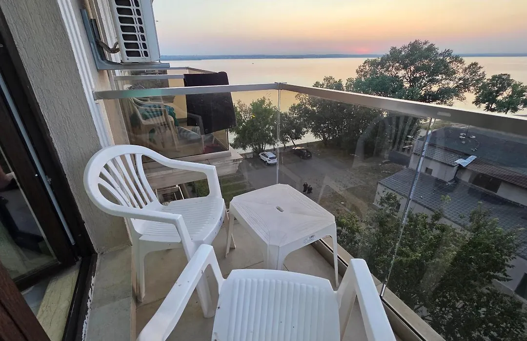 Nouvelle Apartments - By The Lake-1