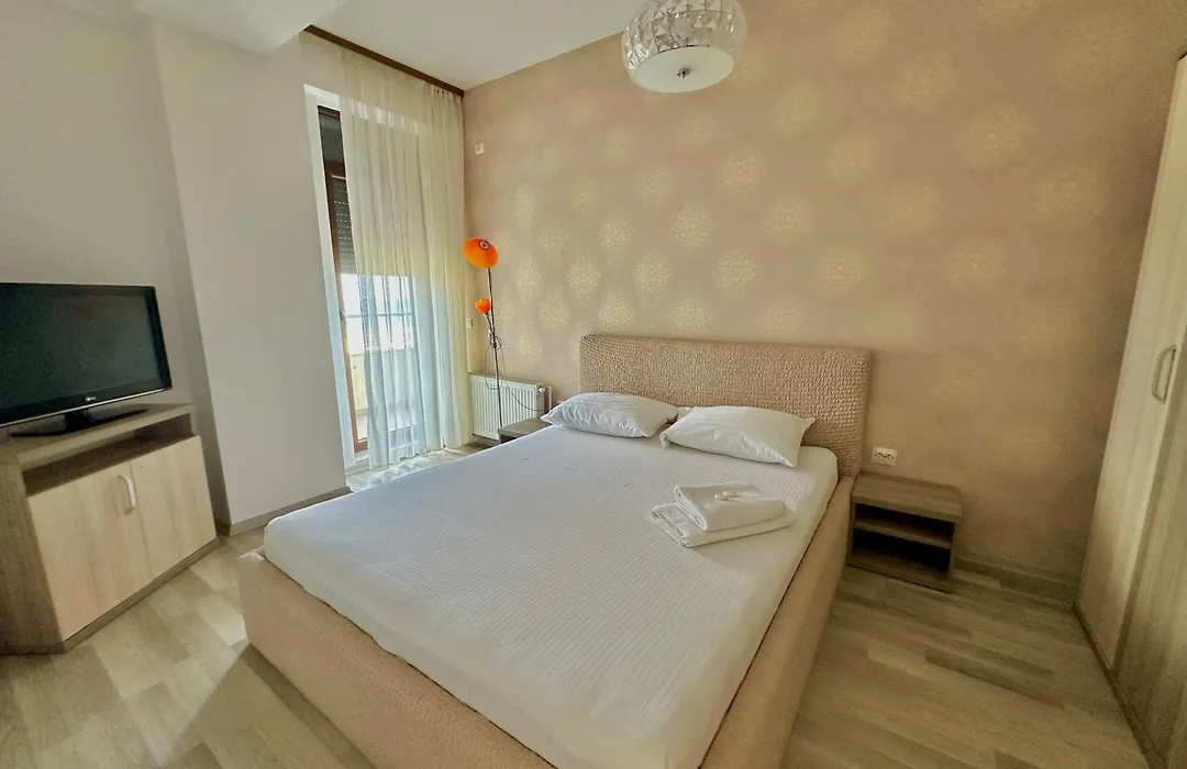 Dolce Aqua Summerland Apartments-1