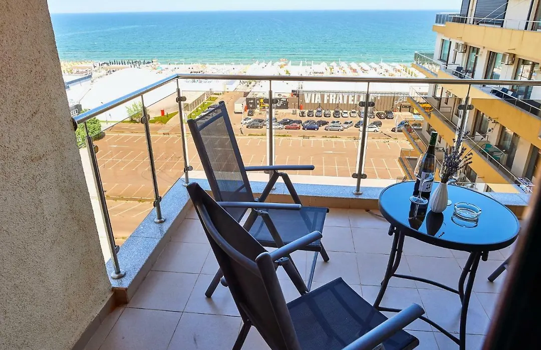 Apartament Summerland vedere la mare-1