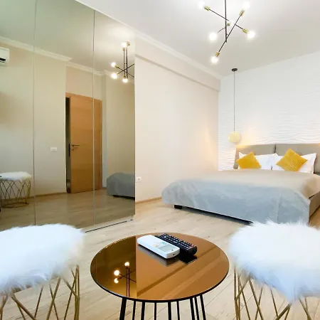 Evy Deluxe Apartment-3
