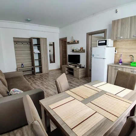 Summerland Beach&Sun Apartments-3