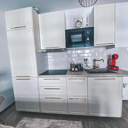 Mamaia Luxury Studio Apartment T-2