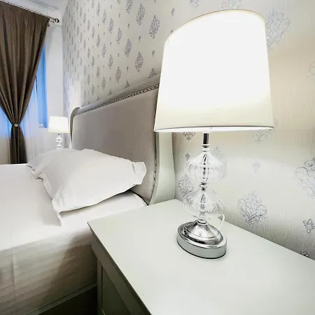 Royal Moonlight Apartment-3