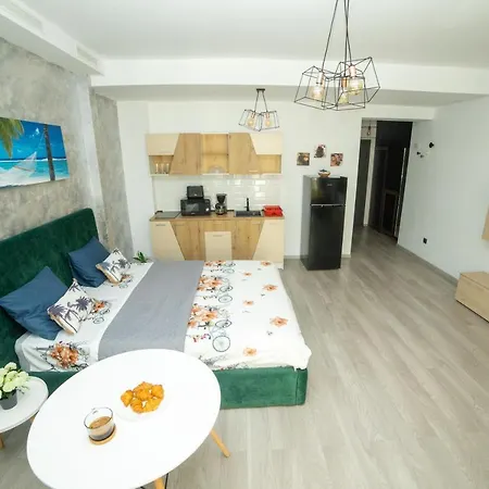 Studio 60 By The Beach Mamaia, Free Parking Casa Del Mar-3