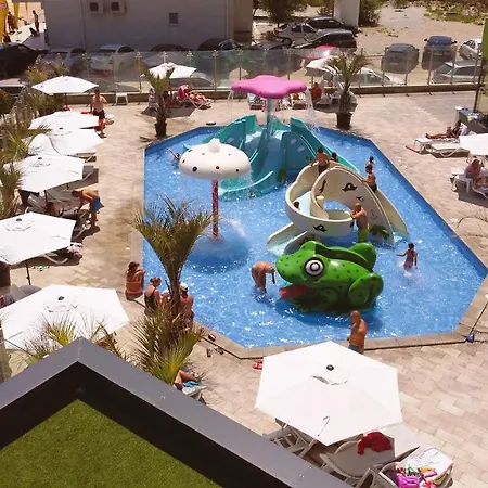Cermar Apartment- Spa N Pool Beach Resort- Parking-3