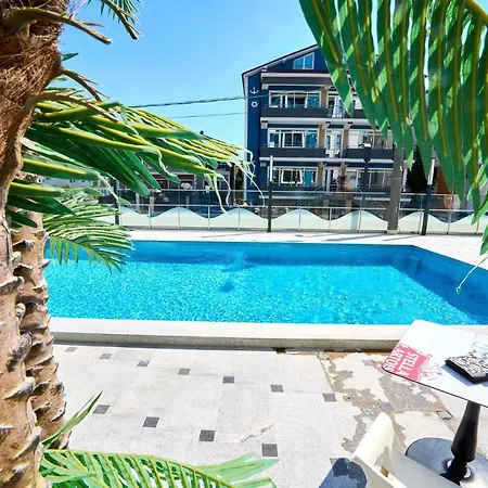 Blue Wave Studio In Nord10 - Pool N Playground-3