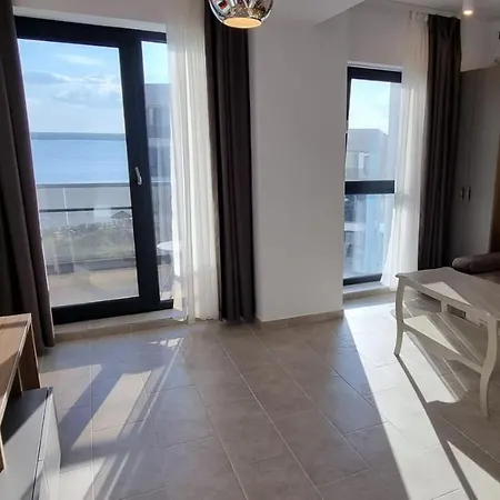 Lake Tower Apartments-3