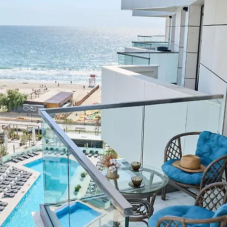 Summer Infinity Apartment Beach Resort-3