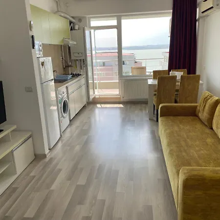 Apartament Summerland Crazy Beach Mamaia-3