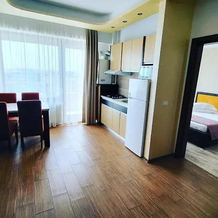 Seaview Cancun Apartments Summerland Mamaia-3