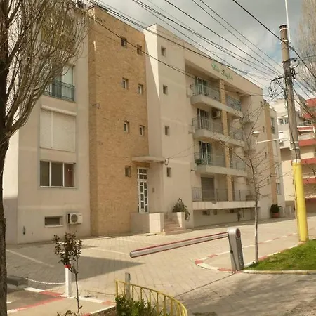 Mira Apartment Mamaia-3