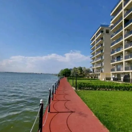 Solid Residence Lake Boutique Apartment 11-3