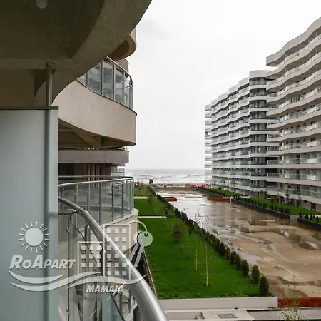 RoApart- Studio de lux cu vedere lac si mare la 2 min de plaja-3