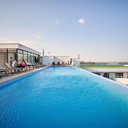 Summer Residence Apartment In Infinity Beach Resort - Parking-3
