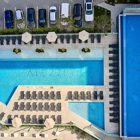 Nova Seaview Apartment In Infinity Beach Resort - Parking-2