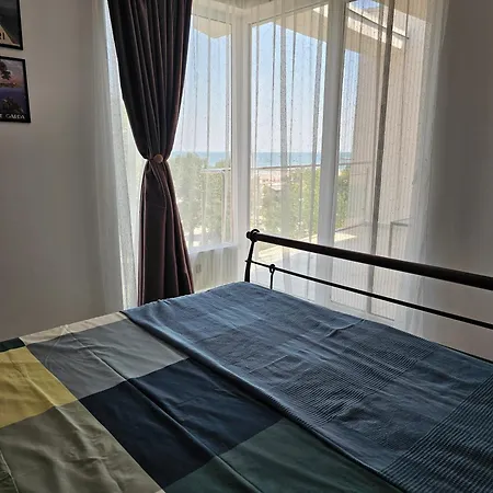 Lighthouse Mamaia-2
