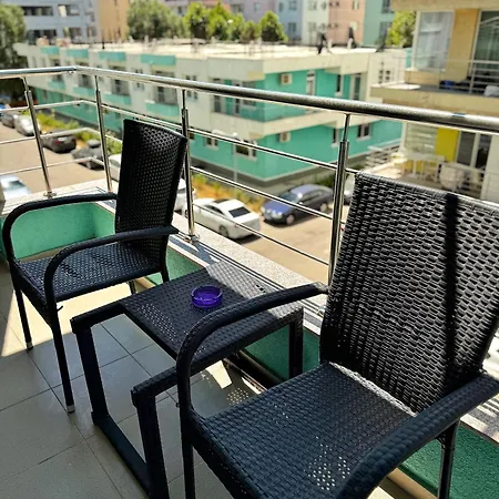 Crazy Apartament 13 Summerland-3