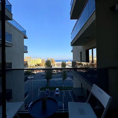 Lamera - Solid Butoaie Apartamente si studiouri cu parcare si vedere la lac si mare-2