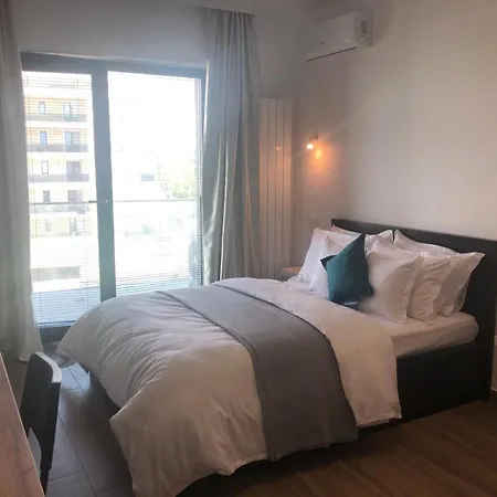 Mamaia Sunny Loft-3