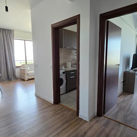 Belle Sea View Apartment Mamaia-3