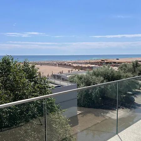 Studio Crazy Beach Summerland-3