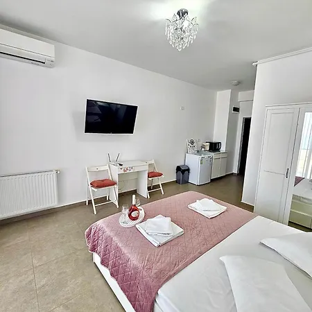 Summerland Seaview Premium Apartments-2