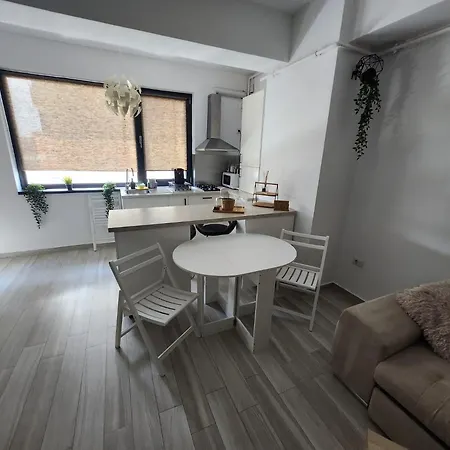 Apartment By The Lake With A View-2
