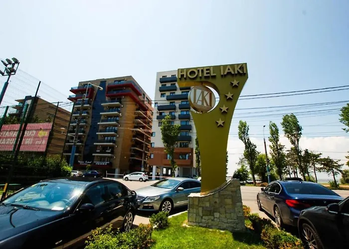 Mamaia Central Apartments