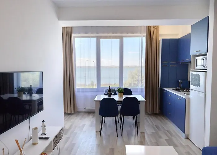 Alina Lake View Apartment Mamaia