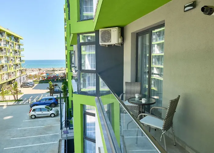 Orange Summer Apartment Spa Pools Beach Resort Mamaia