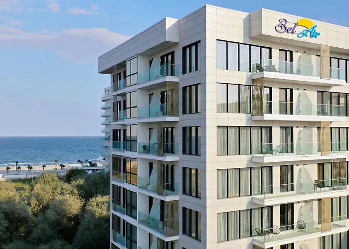 Golden Vibes In Bel Air Apartment Mamaia
