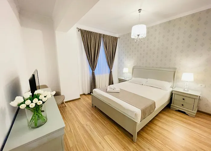 Royal Moonlight Apartment Mamaia