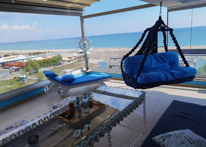 Aqua Marine Mamaia Summerland