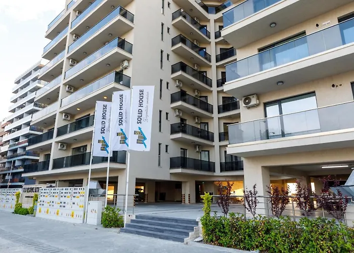 Lucky 13 Apartment Mamaia