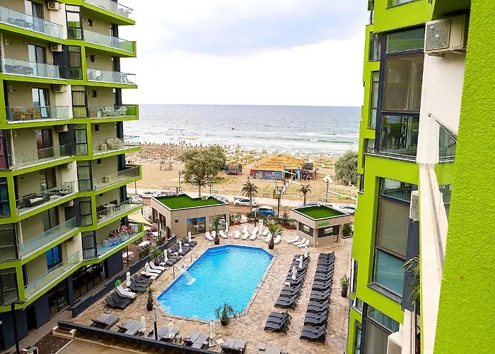 Vintage Breeze Apartment - Spa Pools Resort Mamaia