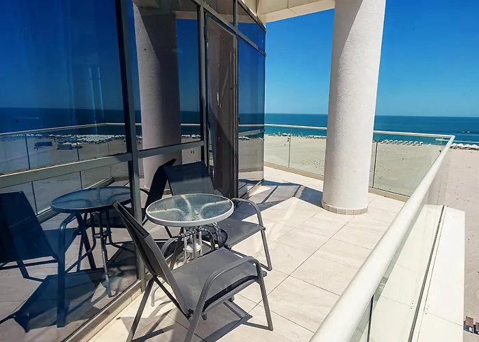 Riviera Residence Apartments Mamaia