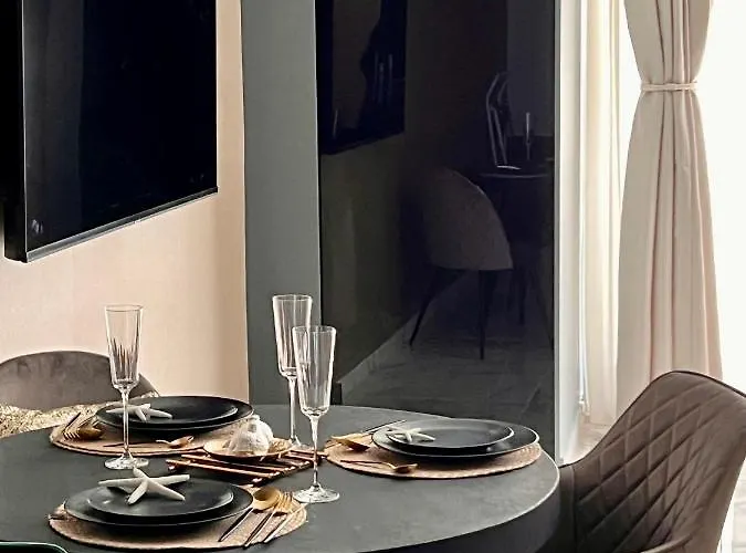 Blue Luxury Studio Mamaia