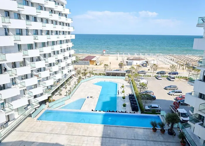 Magic Studio In Infinity Beach Resort Pool & Parking Mamaia