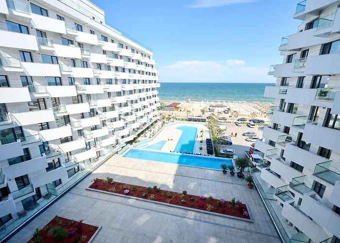 Magic Studio In Infinity Beach Resort Pool & Parking Mamaia