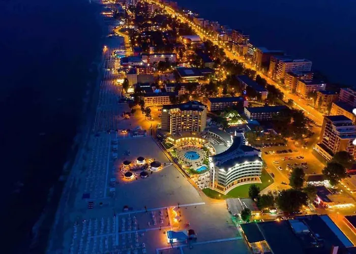 Solid Barrels Luxury Apartments Mamaia