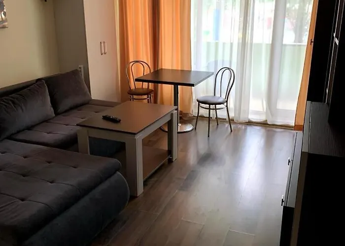 Arlequin Apartments Mamaia