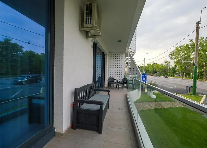 Green Luxury Apartment Lake On Mamaia