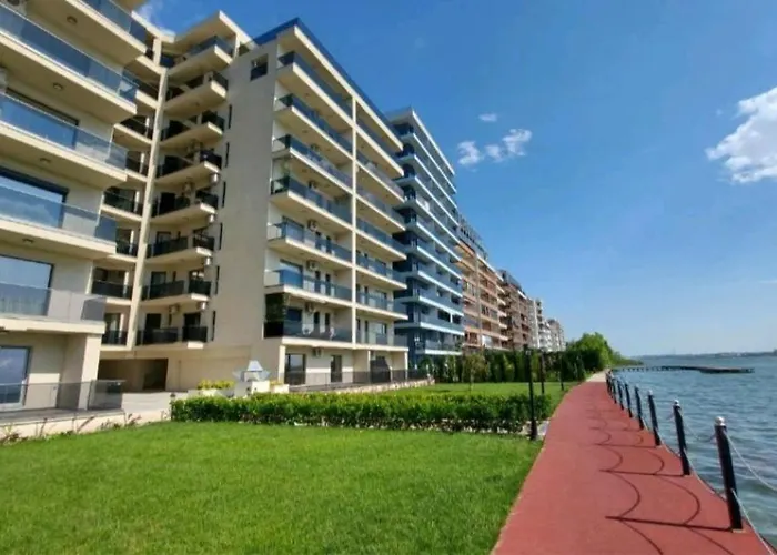 Solid Residence Lake Boutique Apartment 11 Mamaia