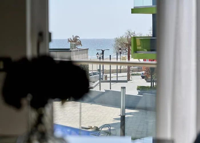 Maya Apartment- Spa N Pools Beach Resort Mamaia