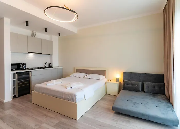 Lamera - Casa del Mar Apartamente si studiouri cu vedere si aproape de mare Mamaia